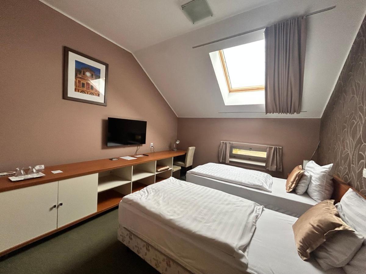 Boutique Hotel Sopianae Печ Екстериор снимка