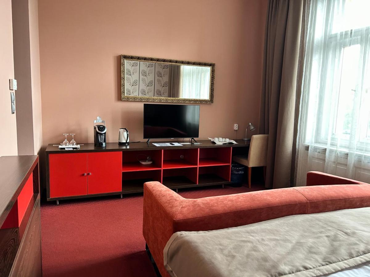 Boutique Hotel Sopianae Печ Екстериор снимка