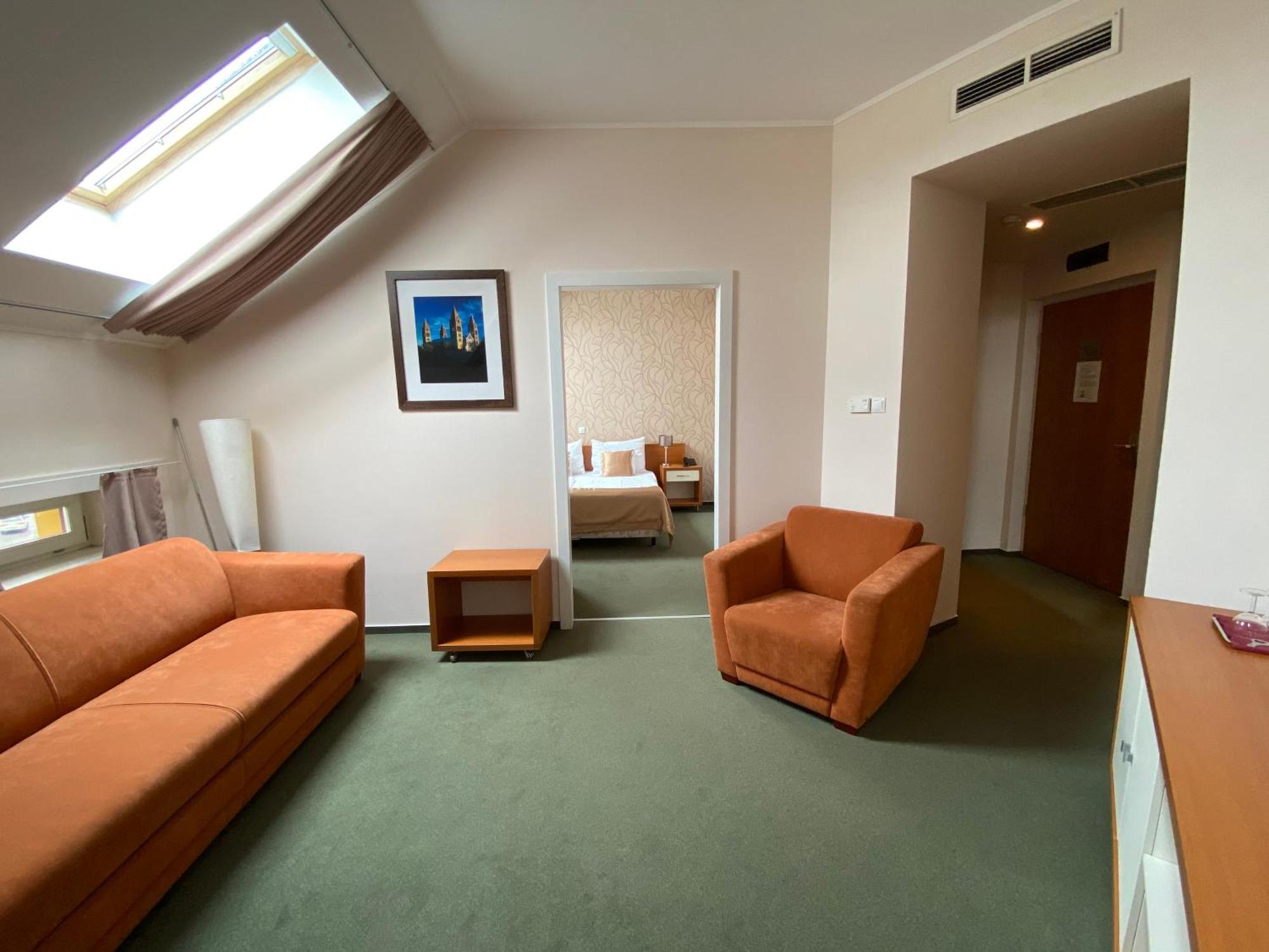 Boutique Hotel Sopianae Печ Екстериор снимка