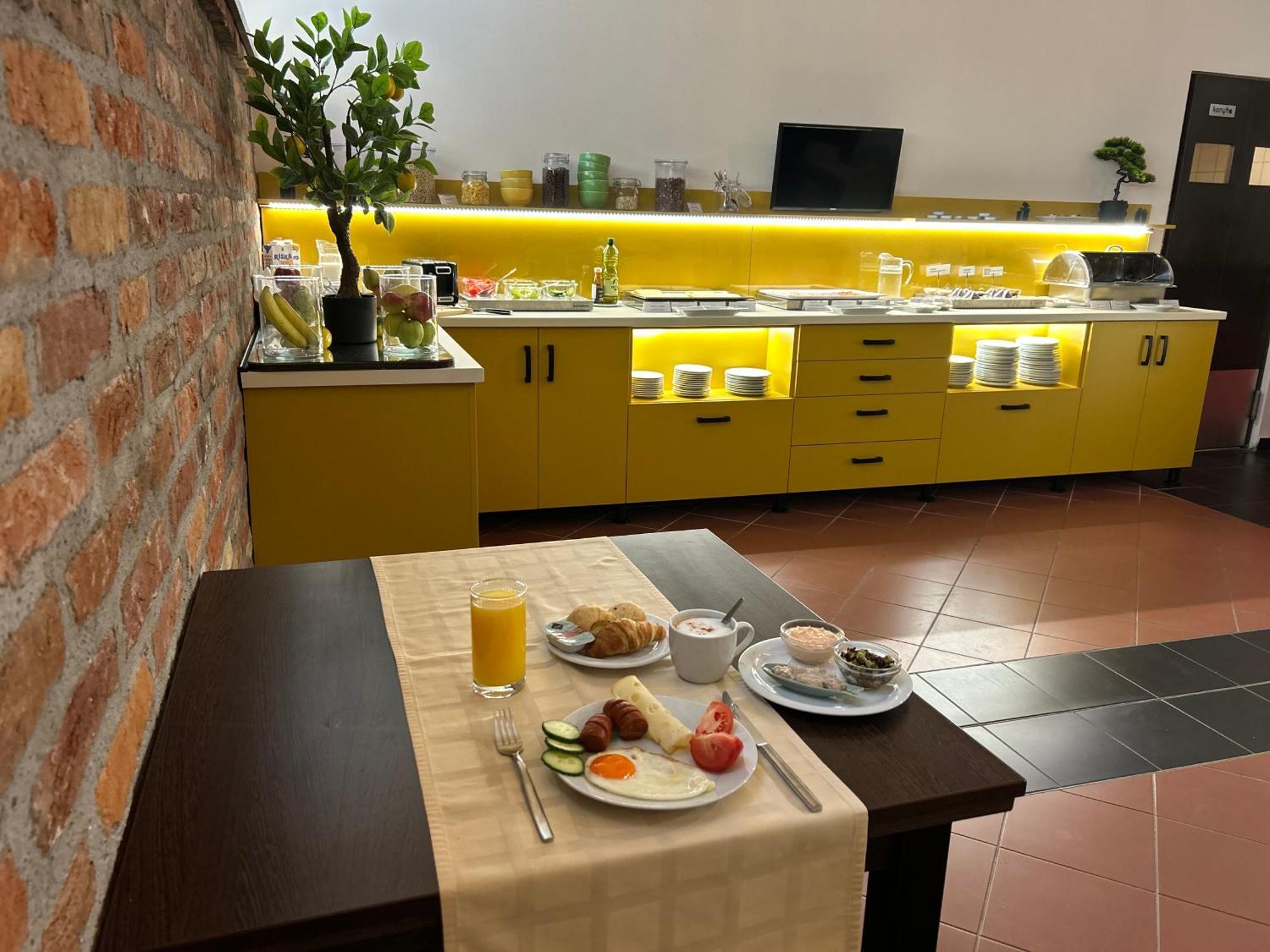 Boutique Hotel Sopianae Печ Екстериор снимка
