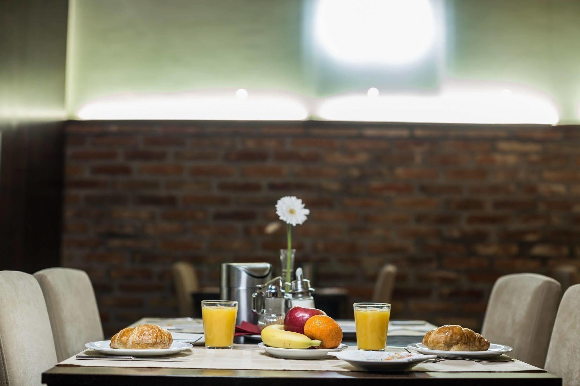 Boutique Hotel Sopianae Печ Екстериор снимка